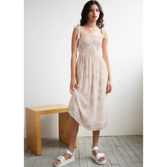 Aritzia Dresses & Skirts - Aritzia Wilfred Women's Golden Hour Floral Midi Dress Soft Pink/Silver Small